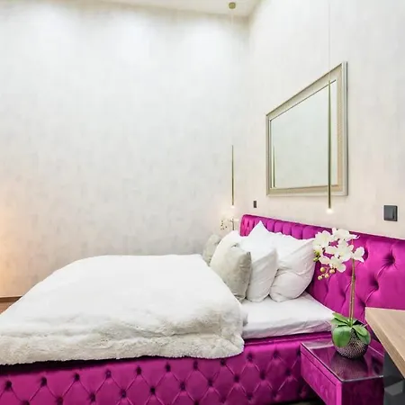 Ultra Modern Luxury Мини-отель Будапешт