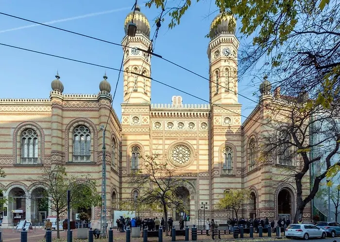 Ultra Modern Luxury Мини-отель Будапешт