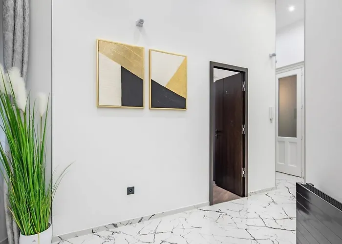 Ultra Modern Luxury Будапешт