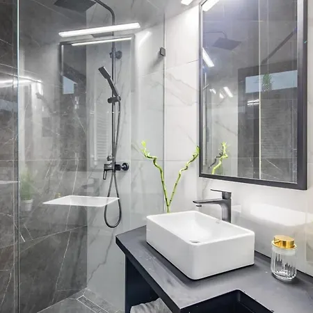 אורחן Ultra Modern Luxury